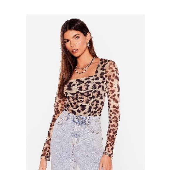 🏆 🐆 NastyGal bodysuit (leopard/cheetah print) - Picture 2 of 4